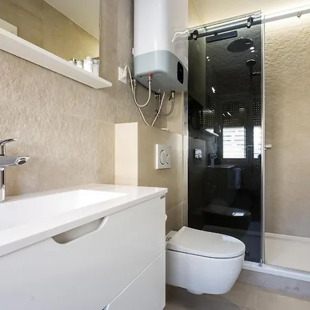 Shine Of Life Luxury Konukevi 4*