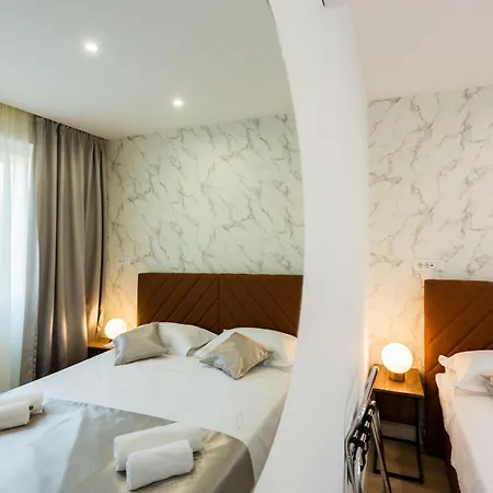 Shine Of Life Luxury Спліт