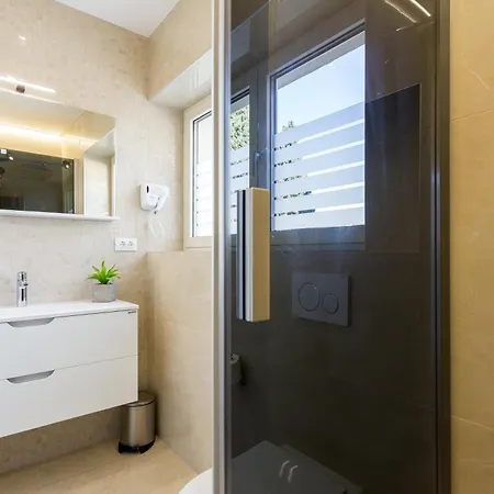 Pensionat Shine Of Life Luxury 4*