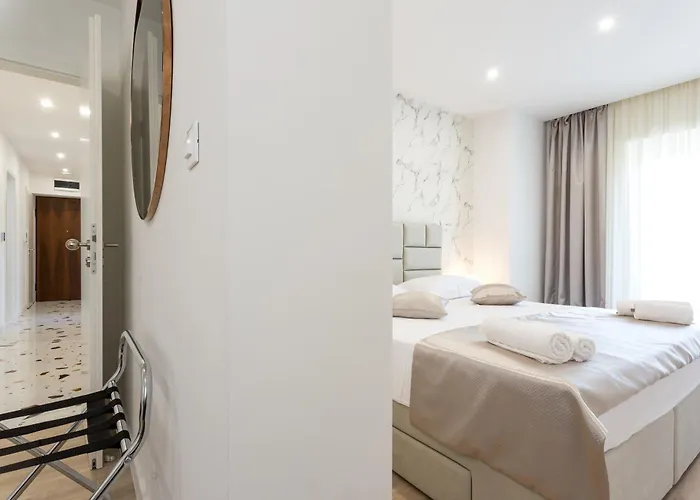 招待所 Shine Of Life Luxury 4*